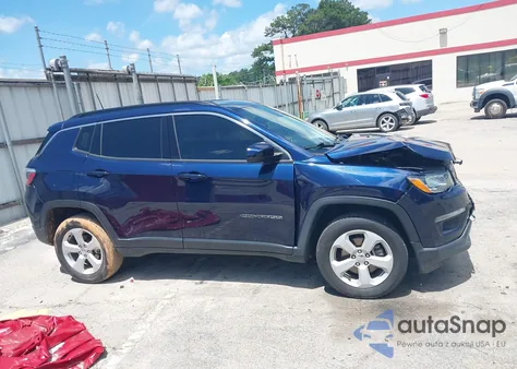 2020 Jeep Compass Latitude 4X4 from USA, damaged, VIN 3C4NJDBB8LT219613